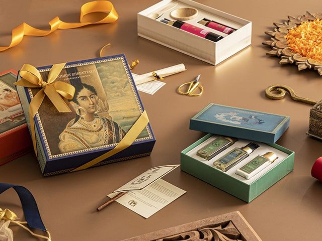 8b Jaq2fag6 Jm Free delight of the rose body polisher & floral oil with a limited edition gift box on ₹6,999+ purchases. https www forestessentialsindia com gifting html